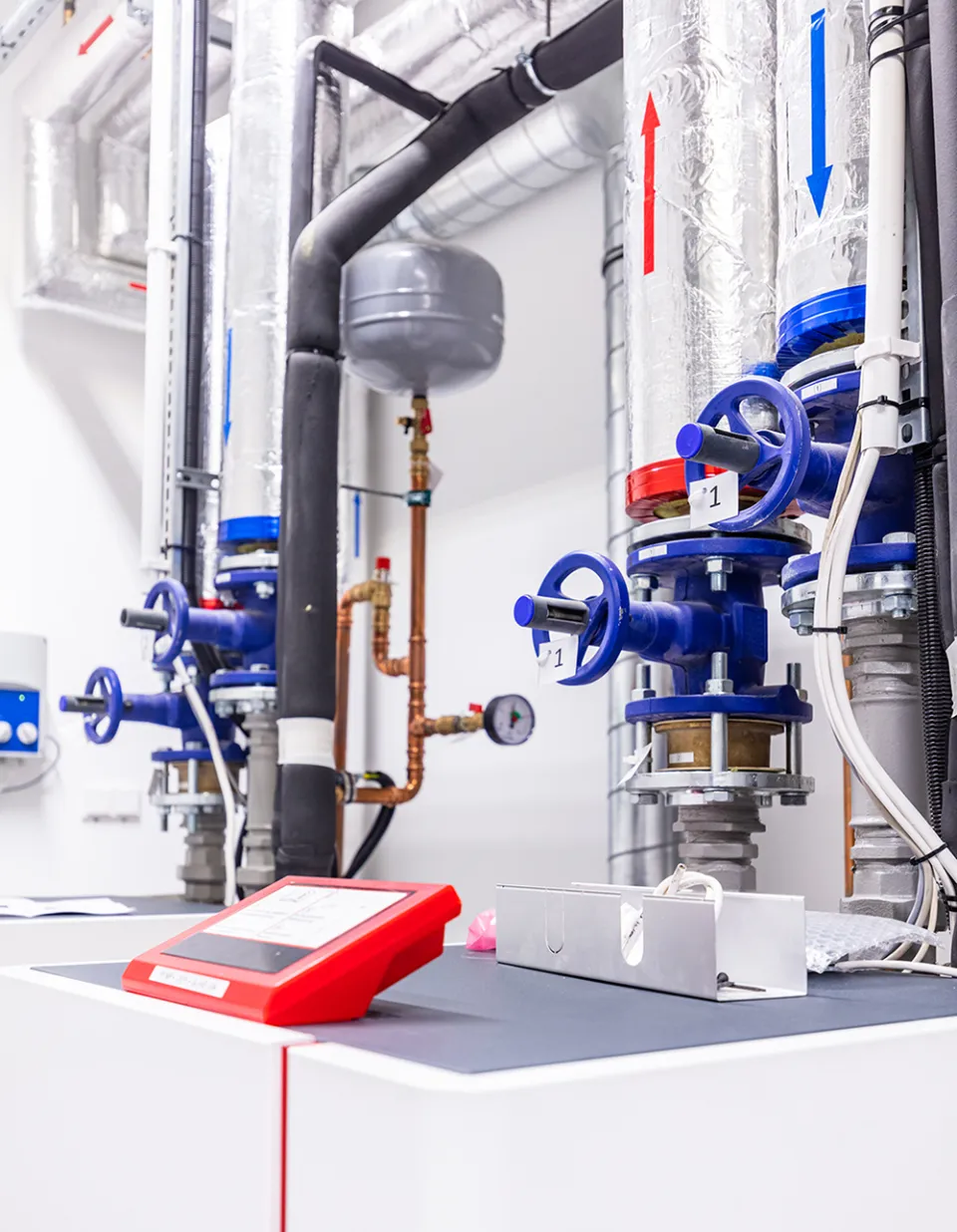 Impianti meccanici complessi con valvole e pompe